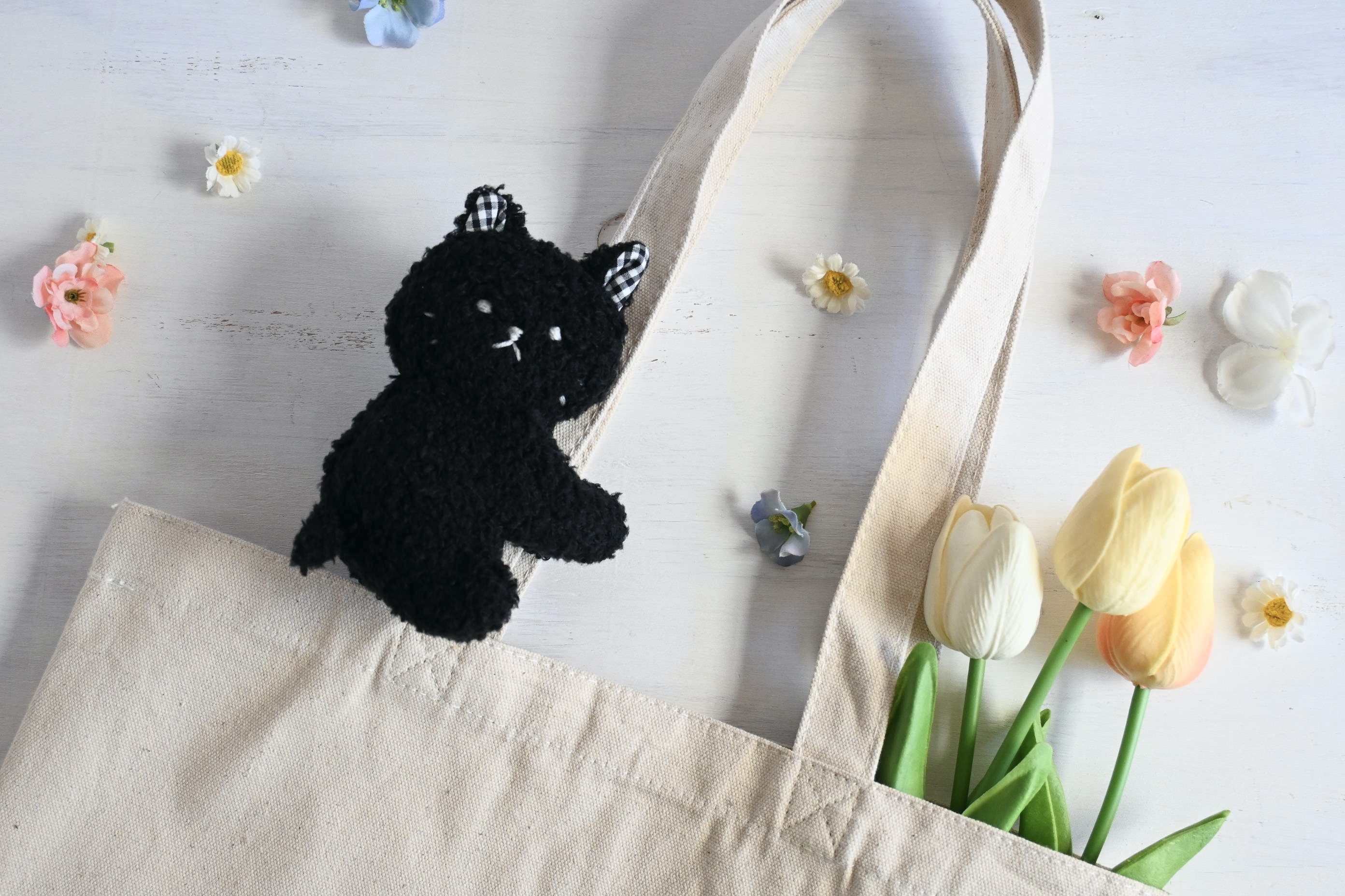 3種から選べる　くっつきぬいぐるみ（ねこ・うさぎ・くま）